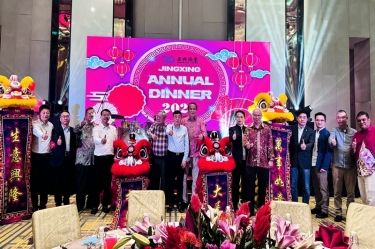 龙行千里 不忘初心 | 景兴纸业全资子公司景兴控股（马）有限公司年会盛典点燃2024！